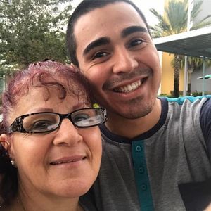 Meet your Posher, Javier